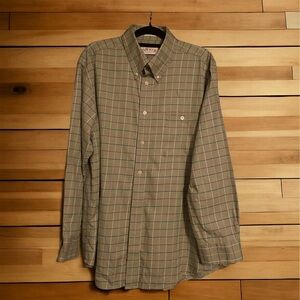 Orvis Men’s Large long sleeve flannel shirt. 100% cotton.